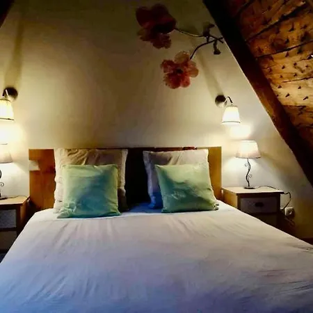 Casa de Férias La Grange, Historisch 17e Eeuws Natuurhuisje Voor 2 Personen *
